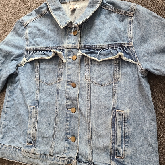 Jean jacket - Picture 3 of 4